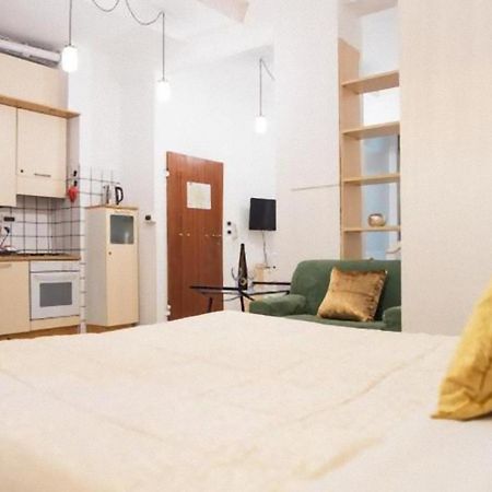 Tourist House Bologna - Fringe - Self Check-In Apartamento Exterior foto