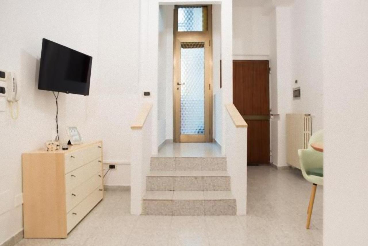 Tourist House Bologna - Fringe - Self Check-In Apartamento Exterior foto