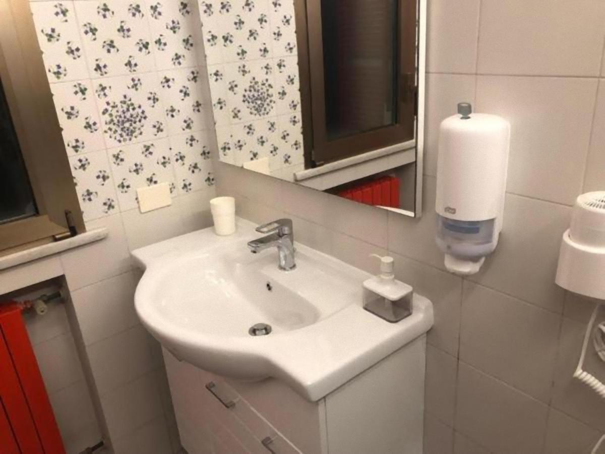 Tourist House Bologna - Fringe - Self Check-In Apartamento Exterior foto
